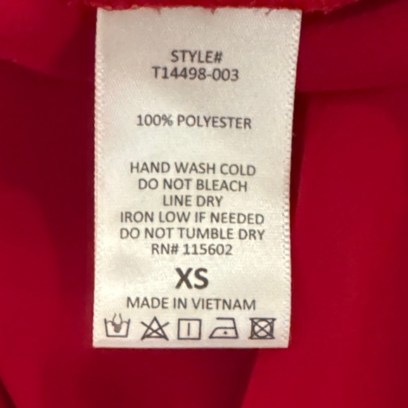 Lush Nordstrom Women's Red V-Neck Blouse quarter length sleeve shirt XS extra sm - Picture 9 of 9